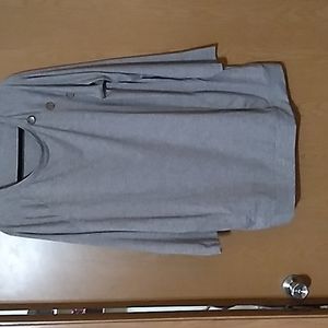 Gray long sleeve shirt